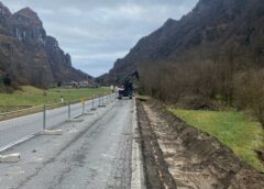 La Provincia di Lecco installa dei nuovi guard rail alla piana di Balisio